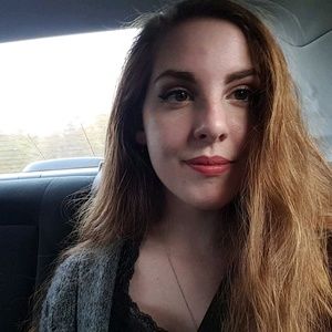 Meet your Posher, Celia